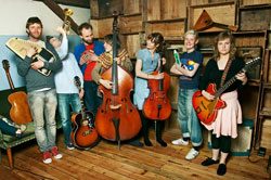 new múm, photo by Hörður Sveinsson