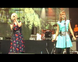 2007.07.28 - Múm - Russia, Moscow, Picnic Afisha Festival DVD